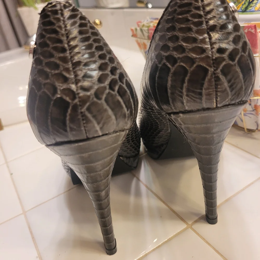 Calvin Klein Leather Platform Heels 7 - Picture 3 of 7